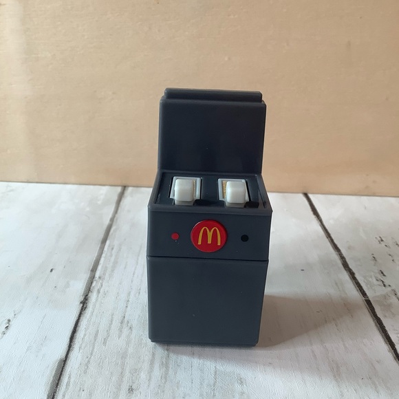 lil mcdonalds toys 2025 - #20 Fryer - Picture 2 of 7